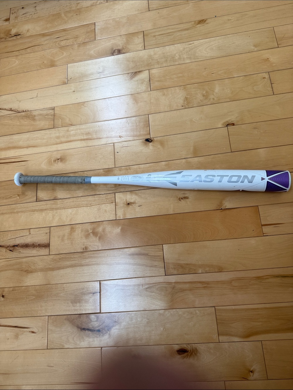 Easton amethyst youth softball bat 31” 21 oz